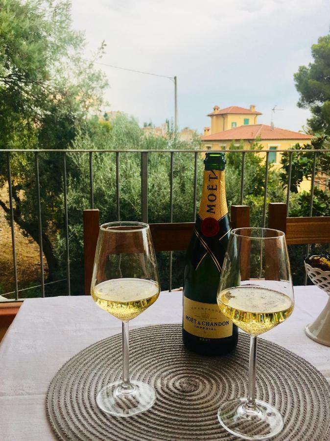 Villa Lucrezia - Dimora In Suvereto Suites&Apartments Экстерьер фото